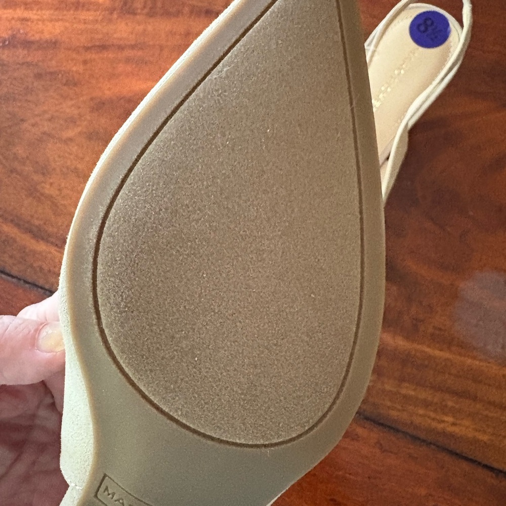 Marc Fisher women’s sling back pumps. Shoes. - Picture 5 of 7